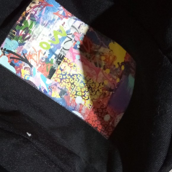 Backpack - Picture 2 of 9